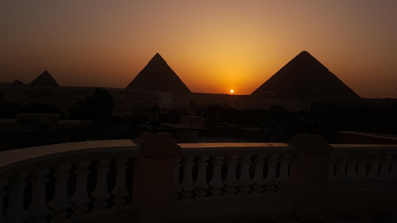 Royal Pyramids Locanda 2*