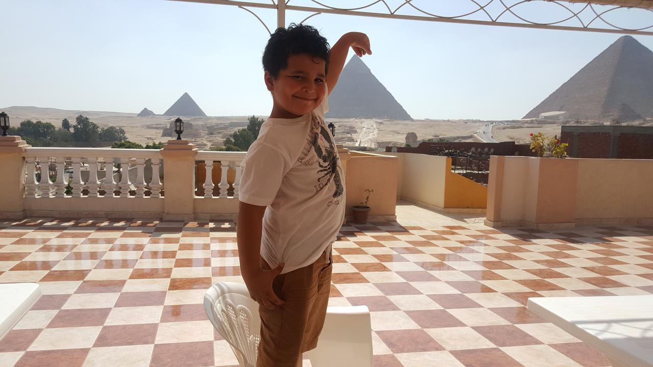 Royal Pyramids 2* Kafret el-Gabal